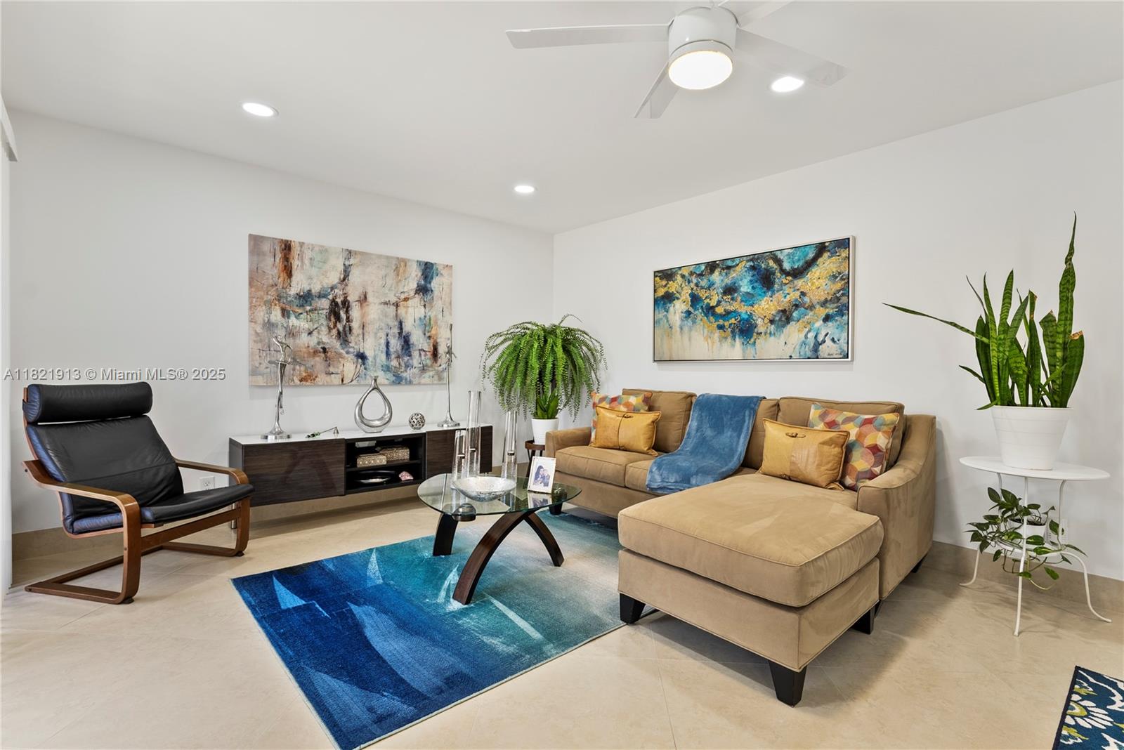 PARKSIDE - Residential