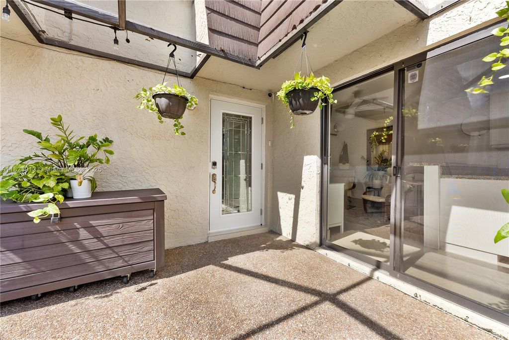 Photo of 2571 NW 99th Ave, Coral Springs, FL 33065 (MLS # A11821913)