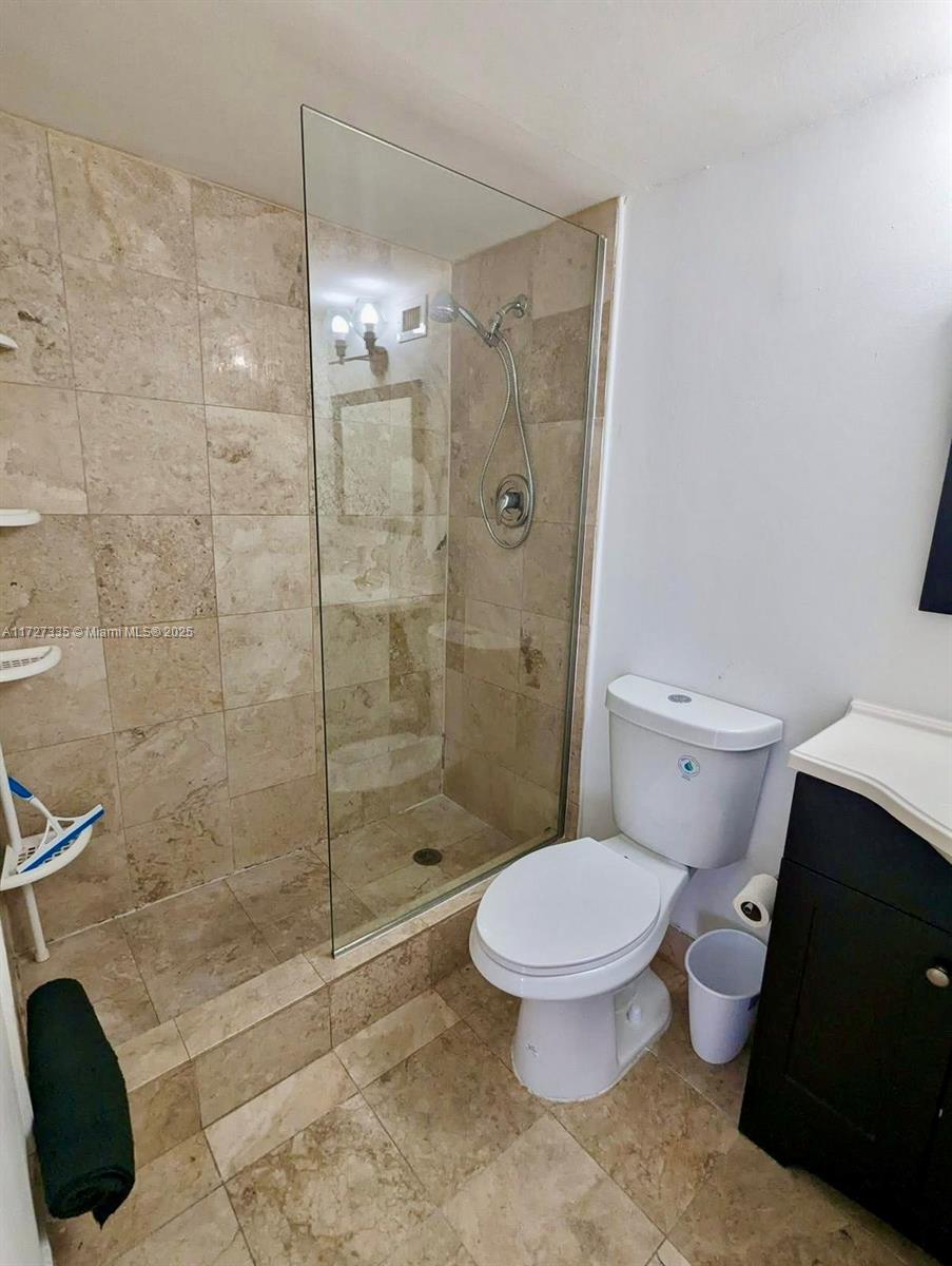 PLAZA OF AMERICAS CONDO P - Residential