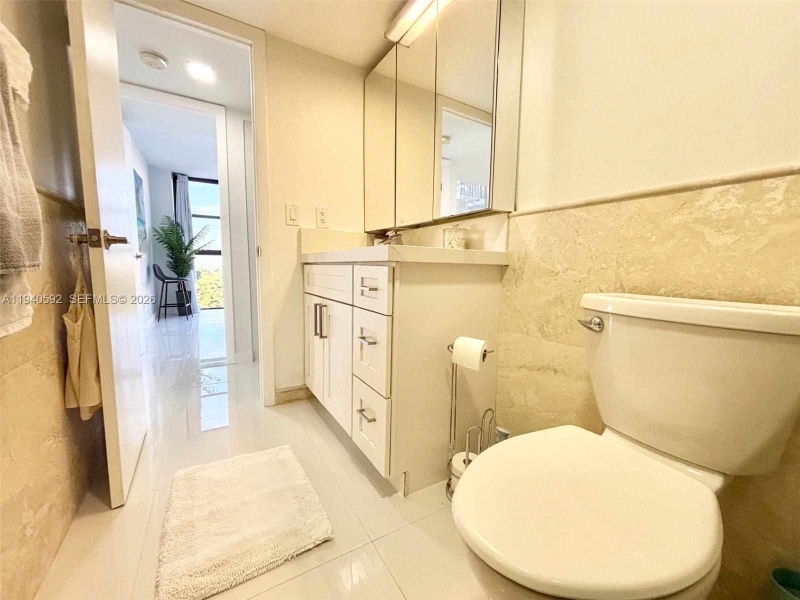 200 LESLIE CONDO - Residential