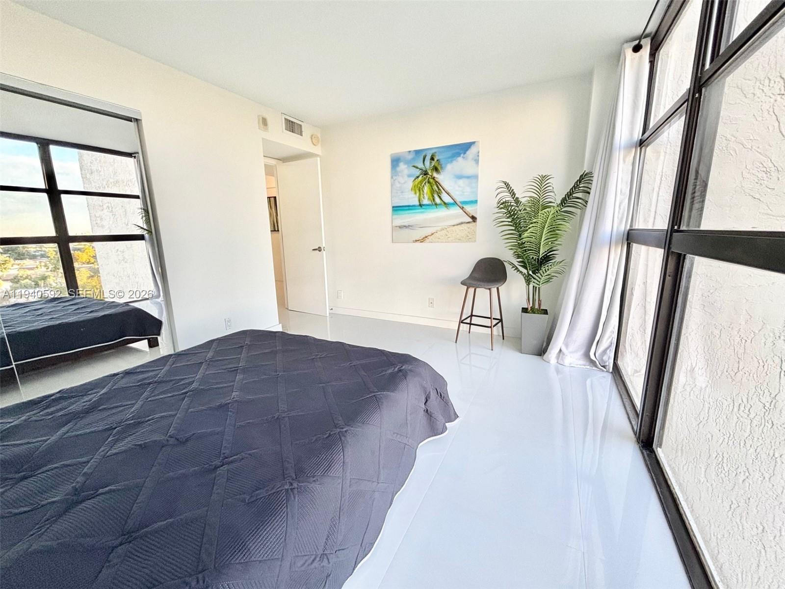 200 LESLIE CONDO - Residential