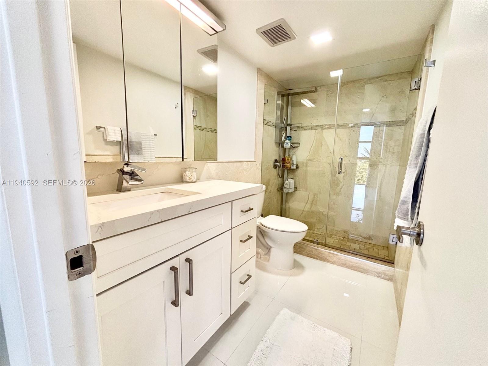 200 LESLIE CONDO - Residential