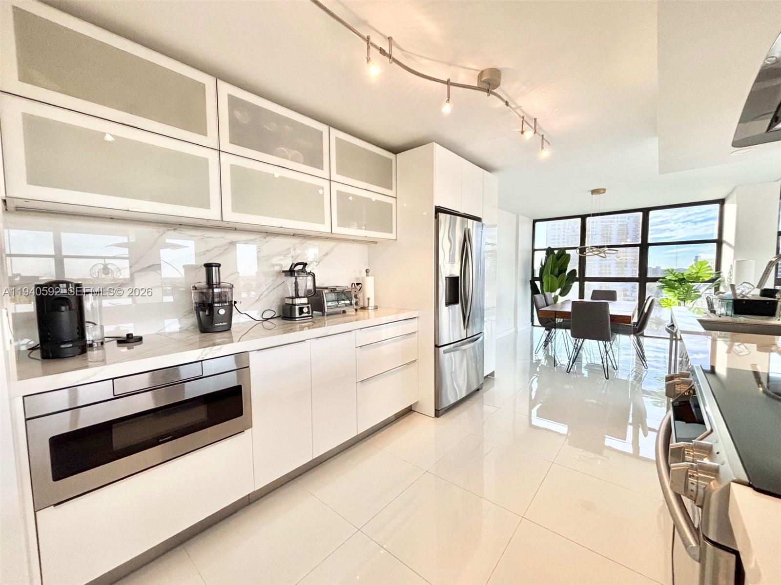 View photos, virtual tours, details... 200 Leslie Dr 831