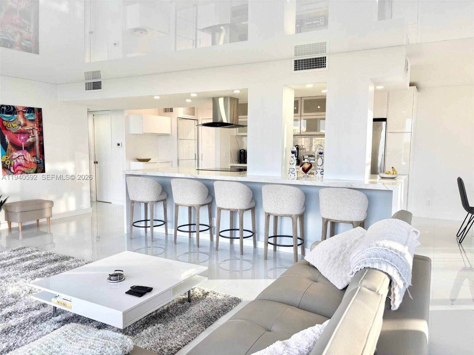 200 LESLIE CONDO - Residential