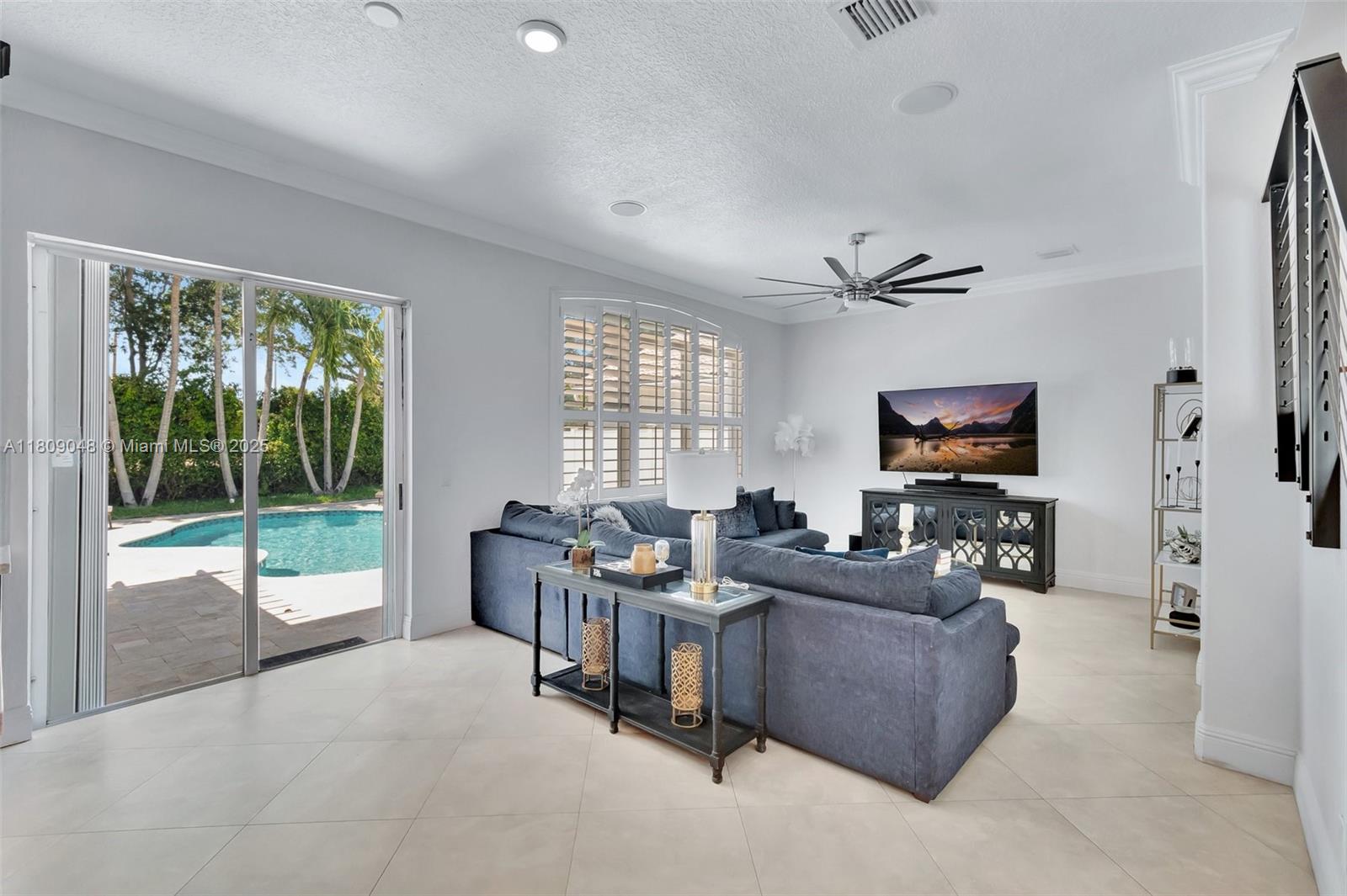 SABAL LAKES PH 4 - Residential