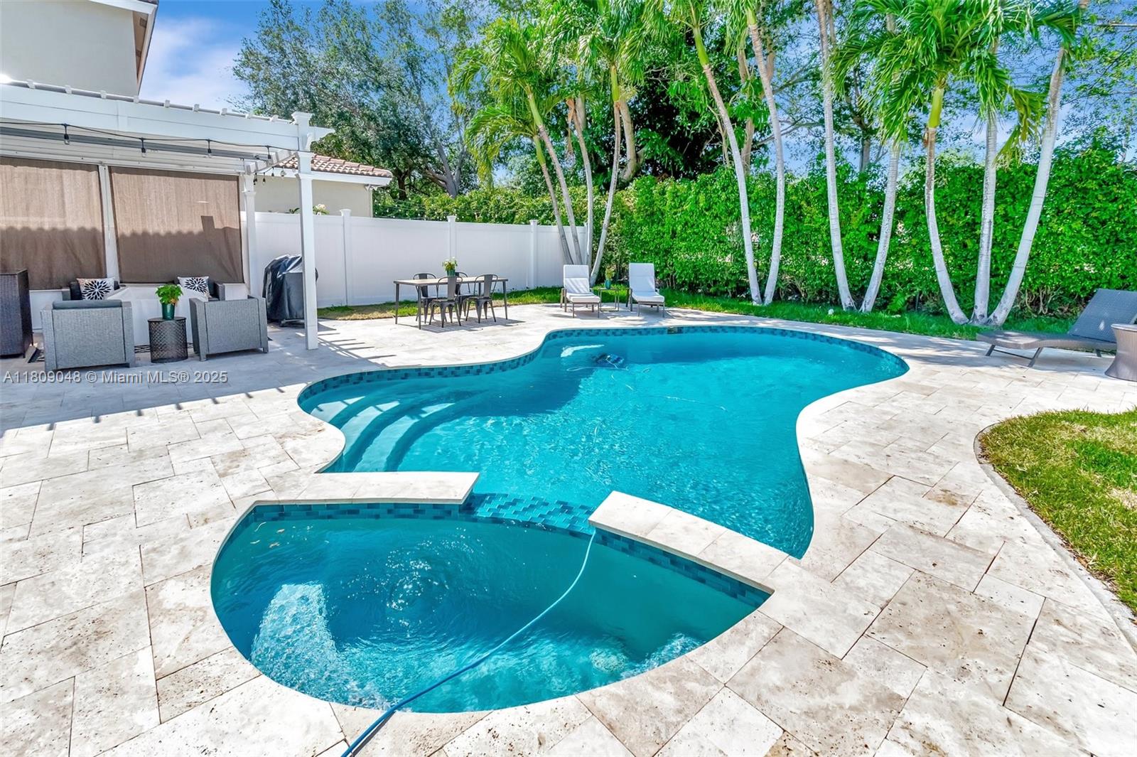 SABAL LAKES PH 4 - Residential