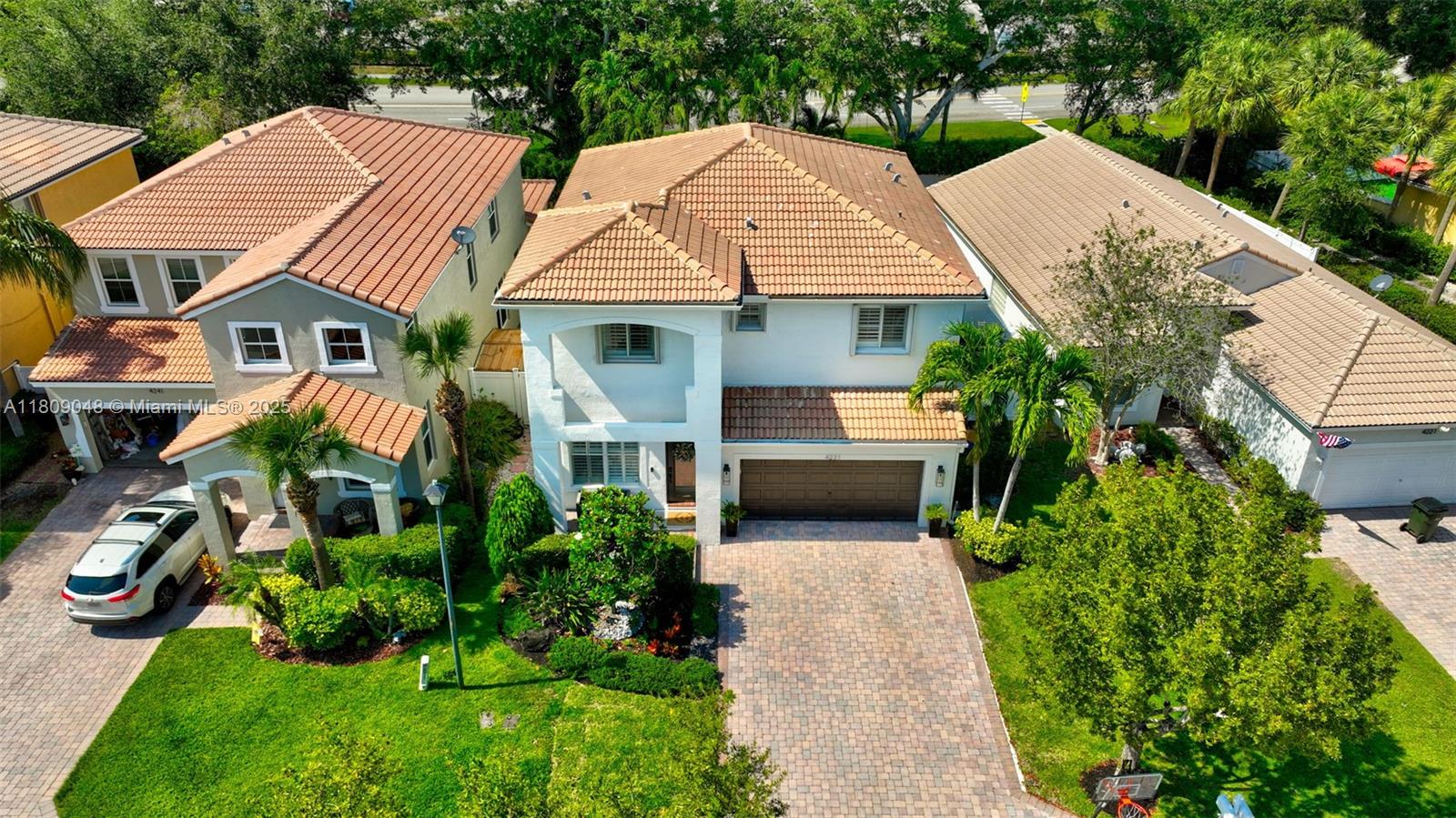 SABAL LAKES PH 4 - Residential