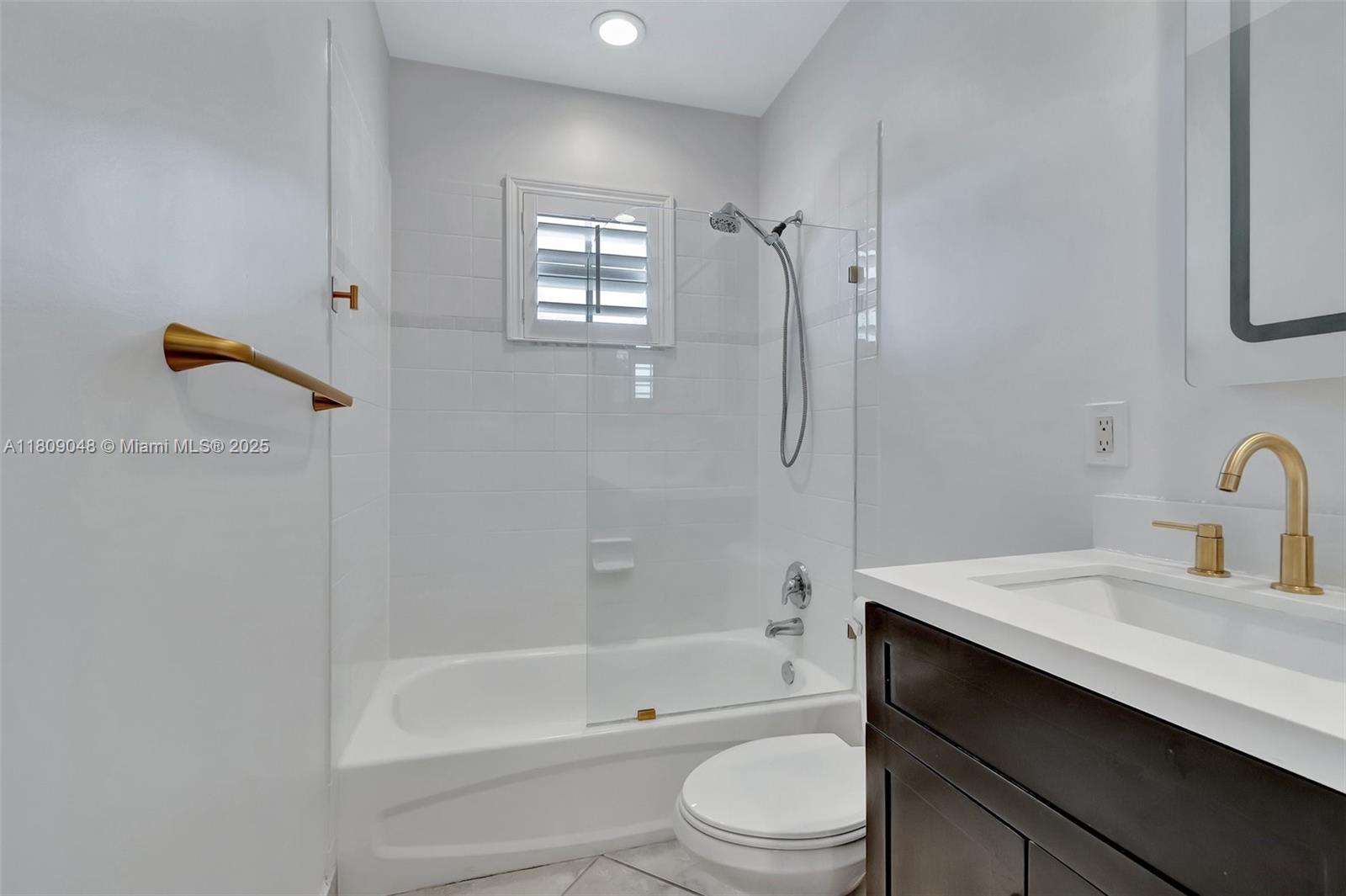 SABAL LAKES PH 4 - Residential