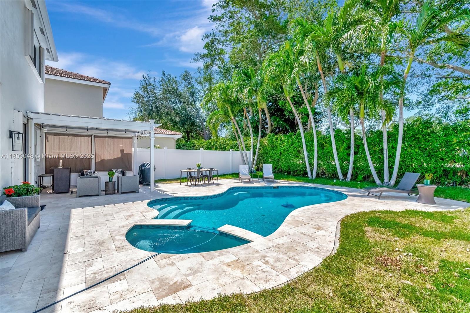 SABAL LAKES PH 4 - Residential