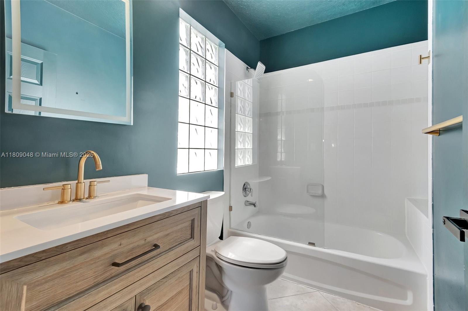 SABAL LAKES PH 4 - Residential