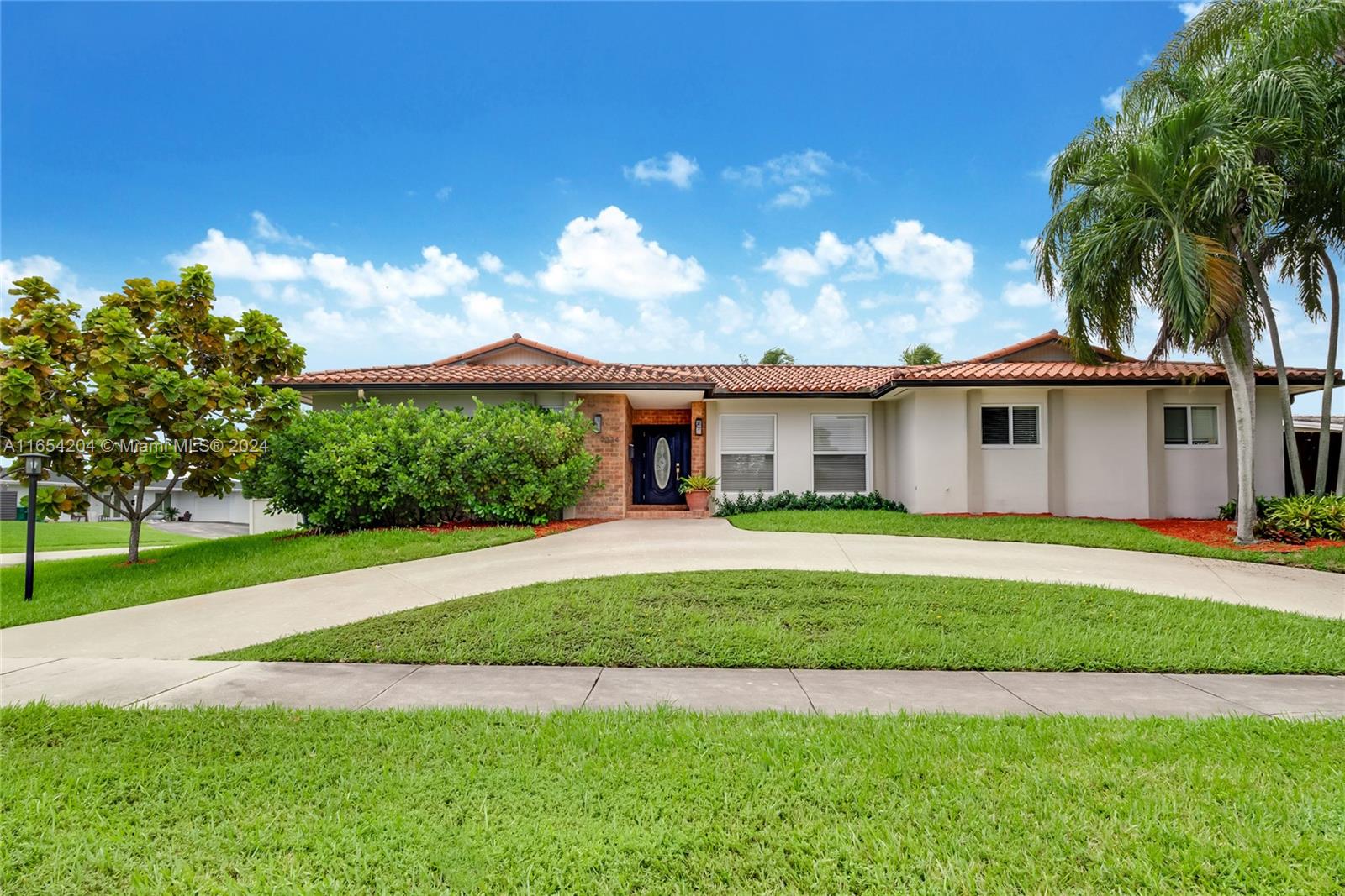 Welcome to your dream home in the tucked-away Catalina Heights neighborhood. This beautiful property offers 4 bedrooms/2 bath, formal living and dining room, and family room with built in bar area, for ample space and comfort while entertaining. Stunning kitchen with subway tile, quartz countertop and s/s appliances. 36x24 matte white porcelain tiles in the main living areas while bamboo wood floors are in the cozy family room and bedrooms. The home features impact windows. Enjoy the outdoors in your expansive backyard, where you’ll find a sparkling pool perfect for relaxing. A convenient one-car garage and a central location that offers easy access to local amenities and transportation. With modern comforts for a family-friendly environment, it’s the perfect place to call home.