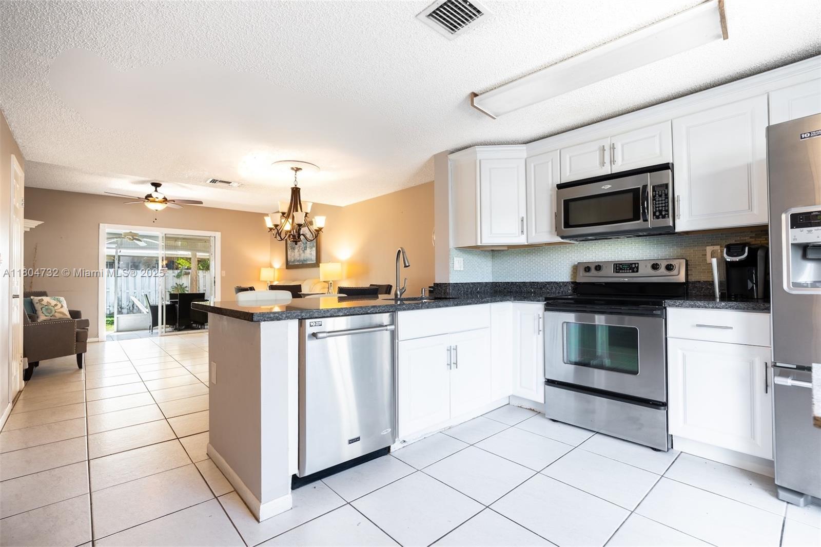 SUN HARBOUR - Residential Lease