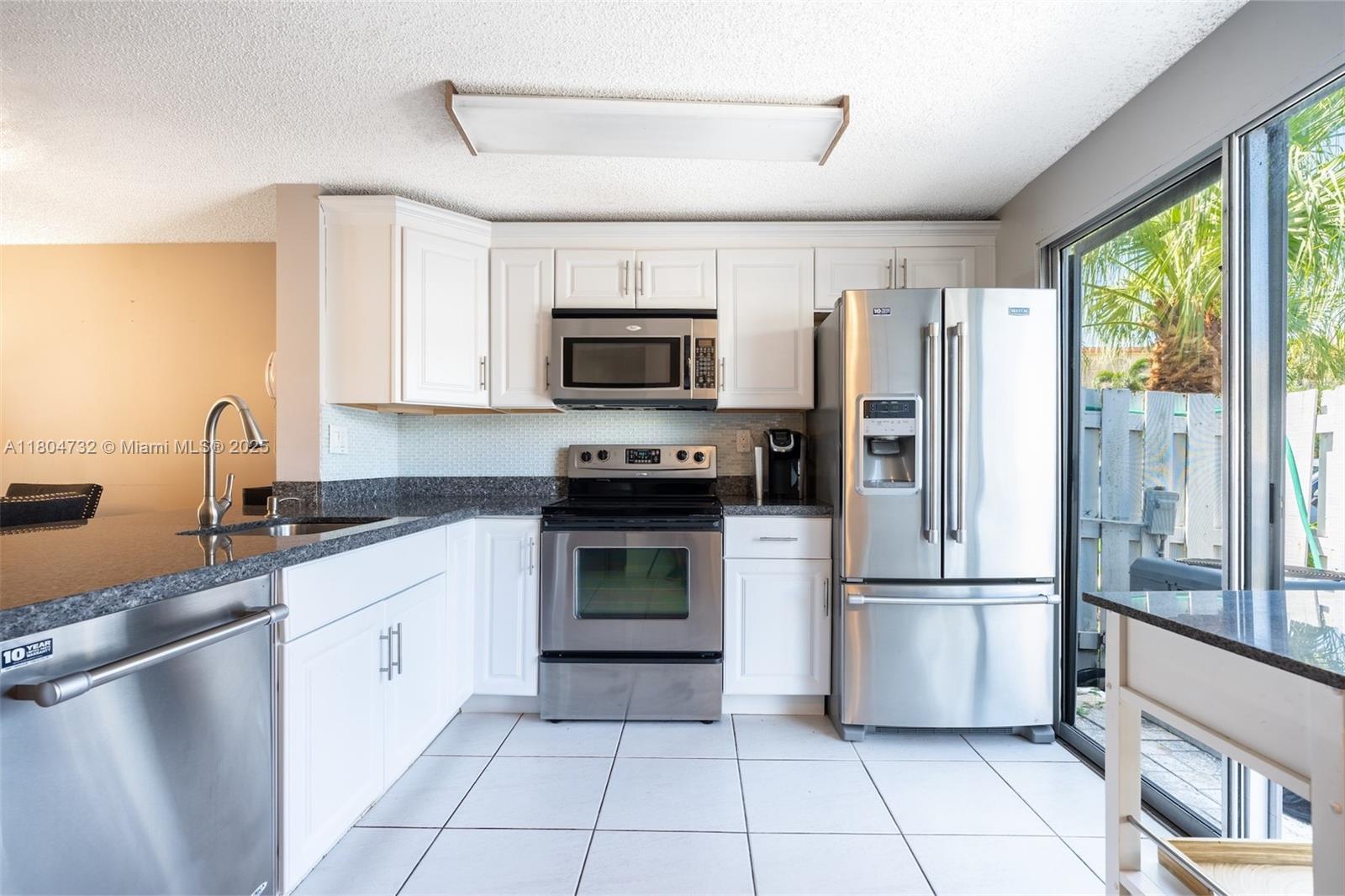 SUN HARBOUR - Residential Lease