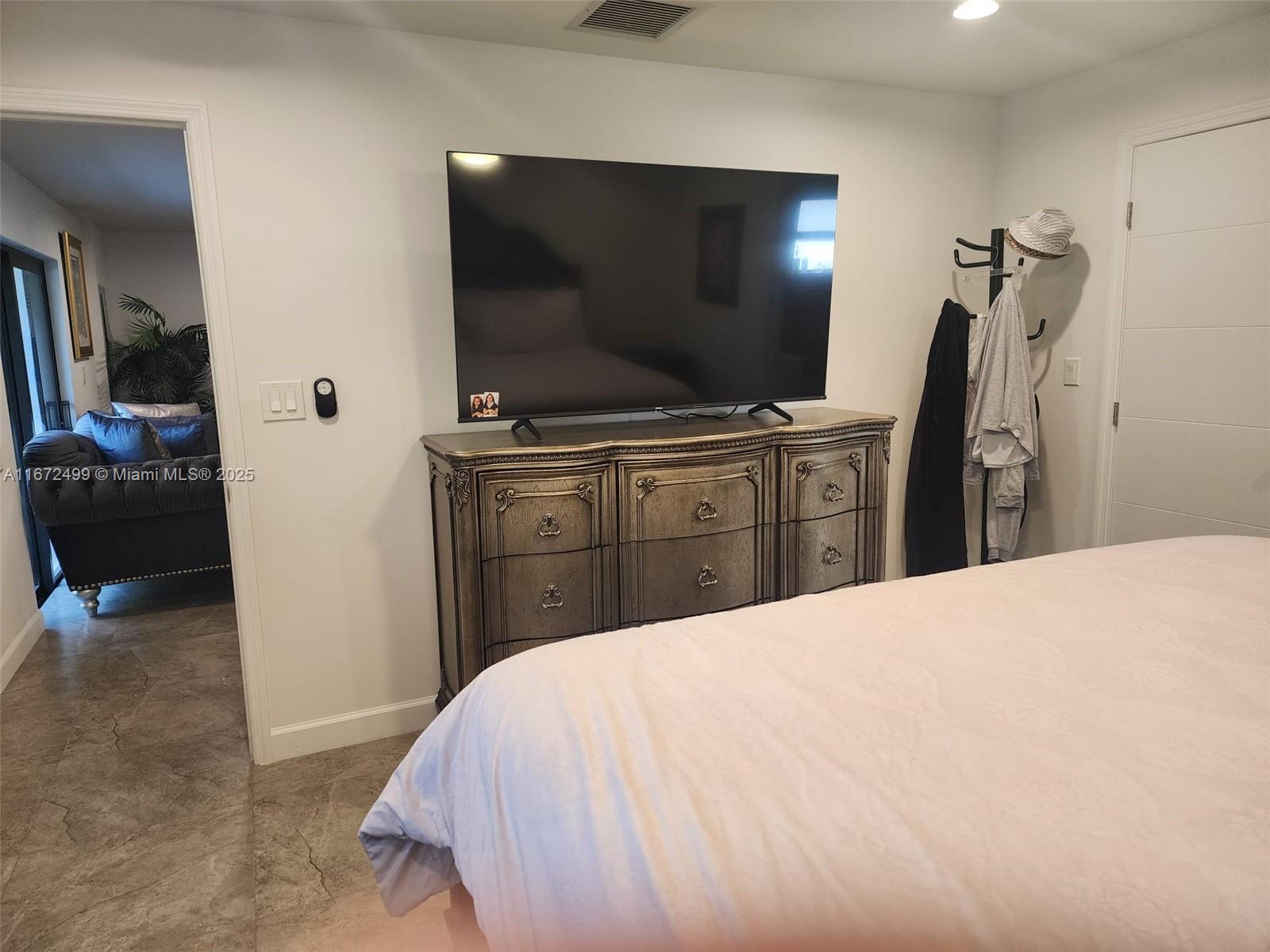 DELRAY MANOR ADD - Residential Lease