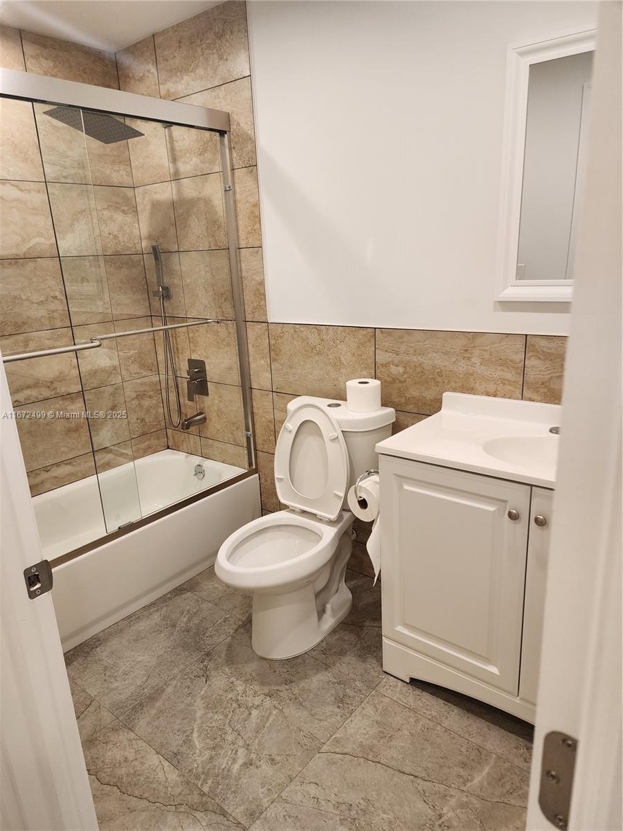 DELRAY MANOR ADD - Residential Lease
