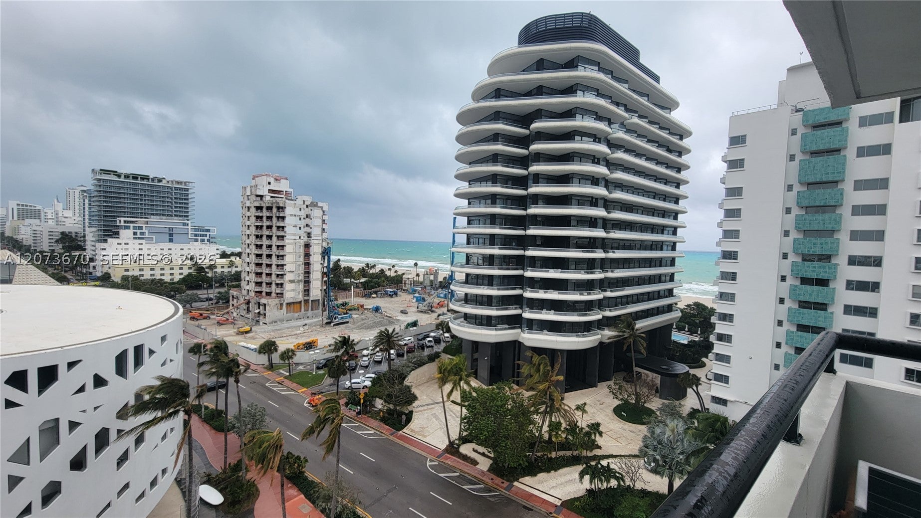 3200 Collins Ave 9-1