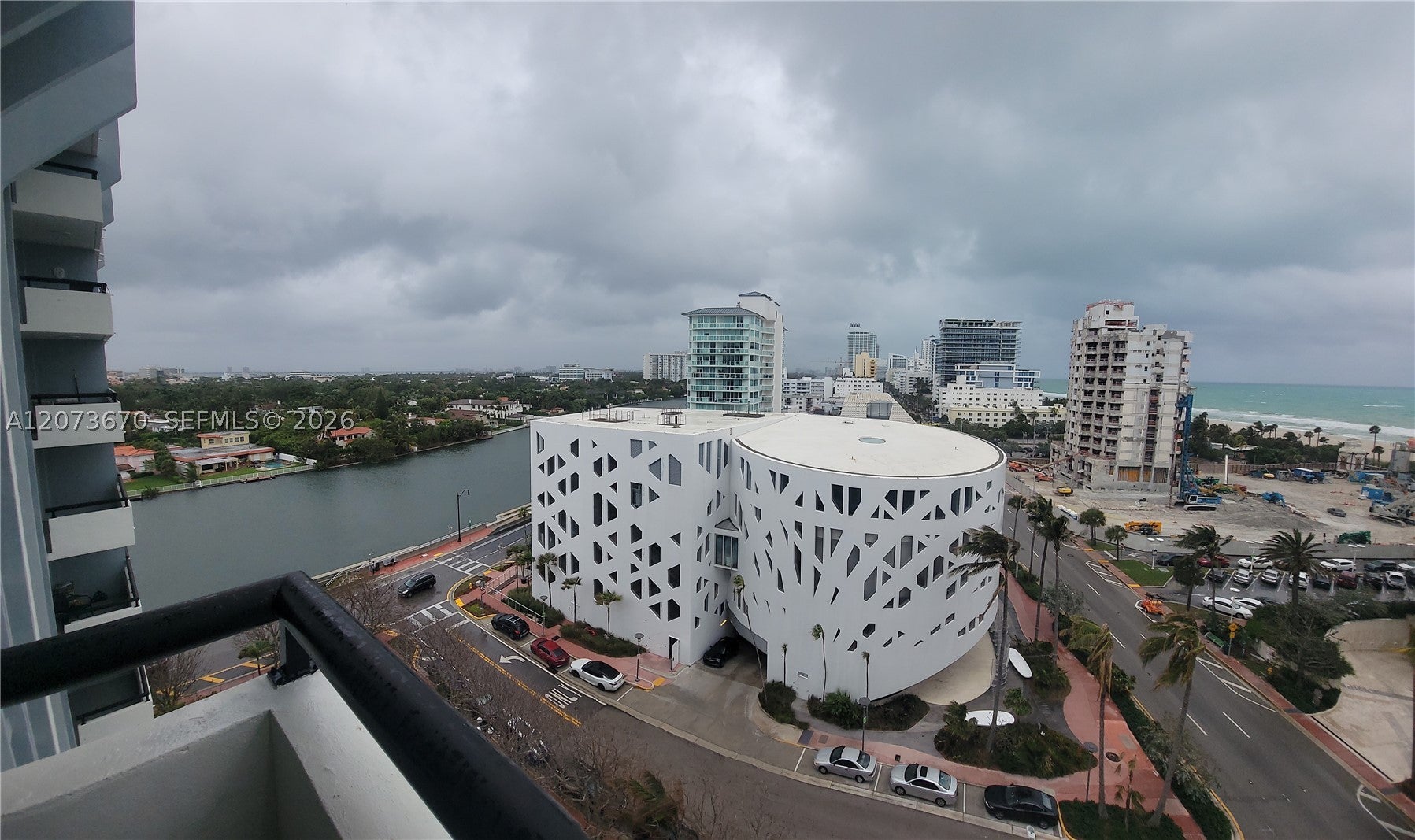 3200 Collins Ave 9-1