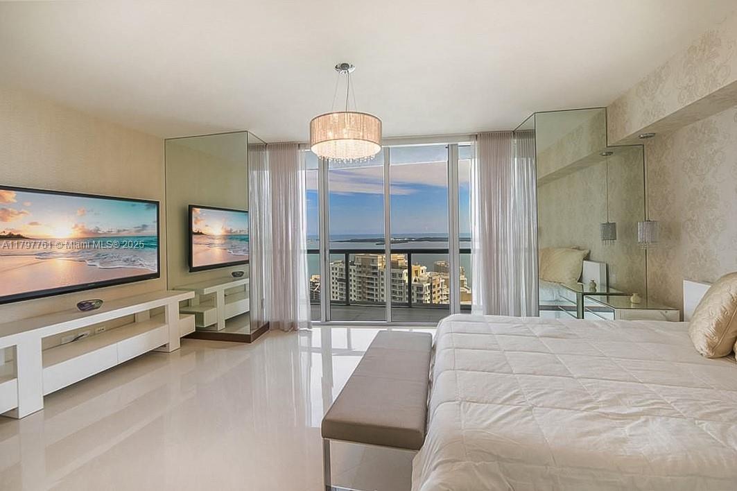 ICONBRICKELL CONDO NO 1 - Residential