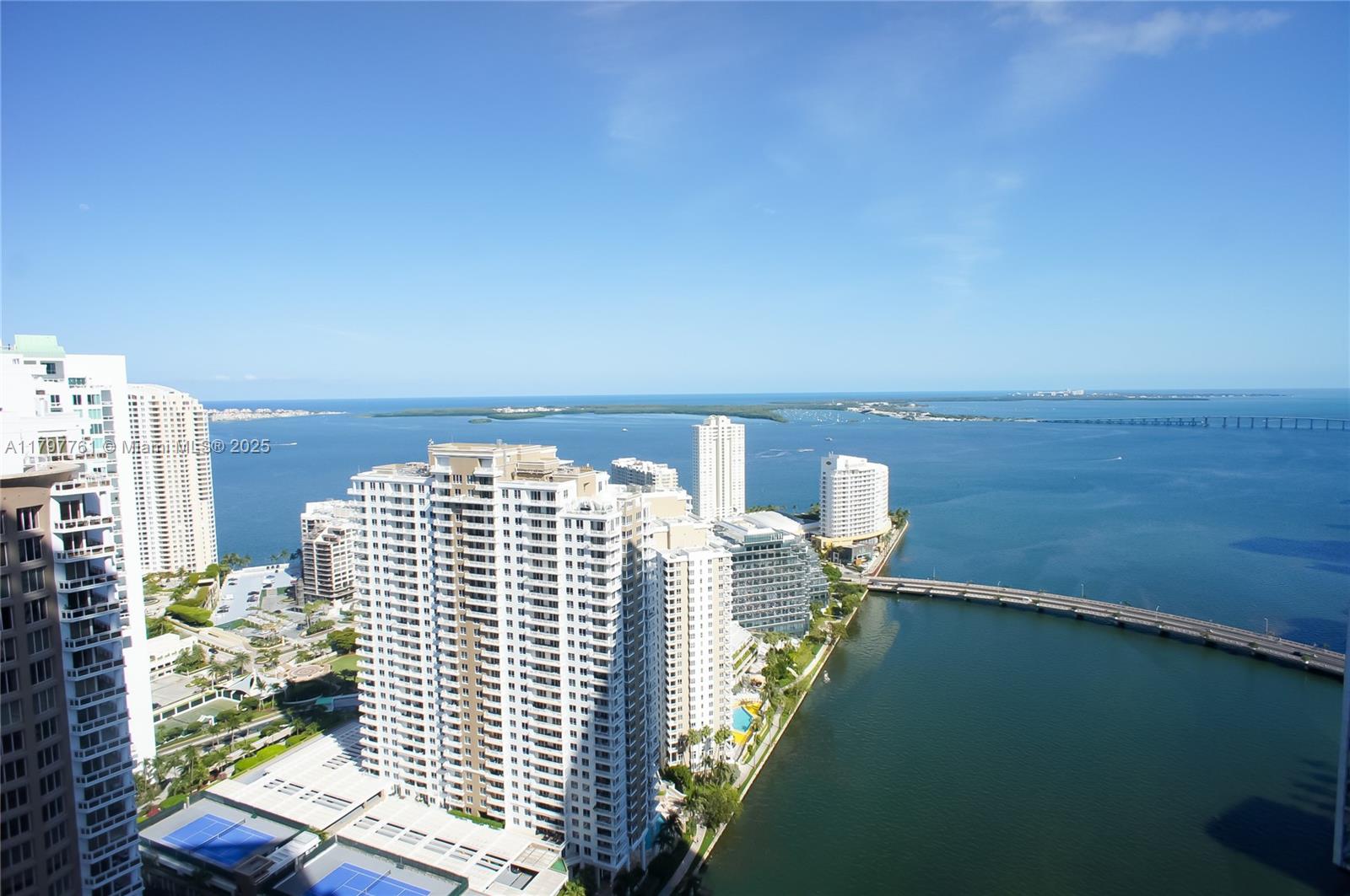ICONBRICKELL CONDO NO 1 - Residential