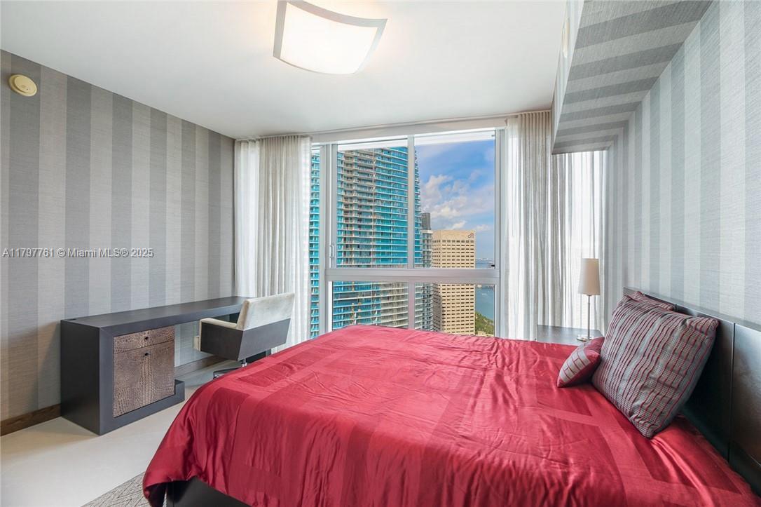 ICONBRICKELL CONDO NO 1 - Residential