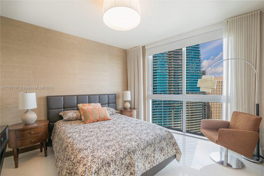 ICONBRICKELL CONDO NO 1 - Residential