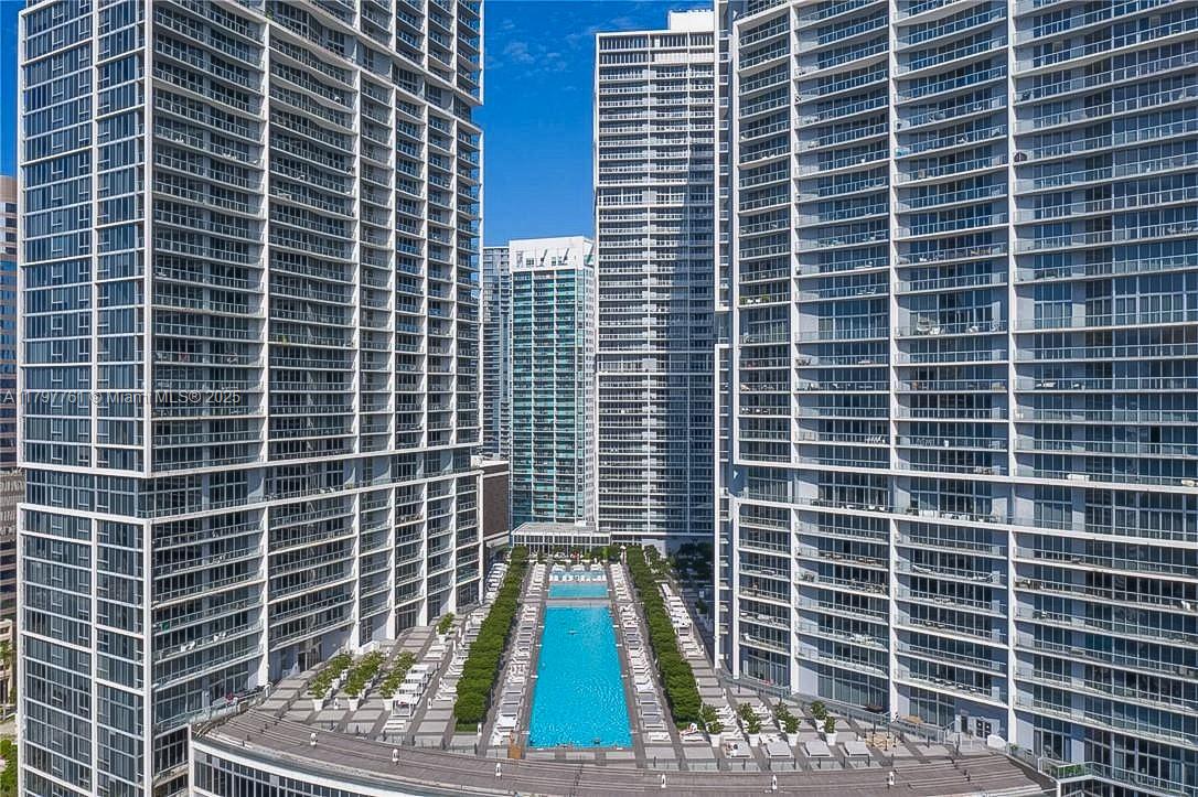 ICONBRICKELL CONDO NO 1 - Residential