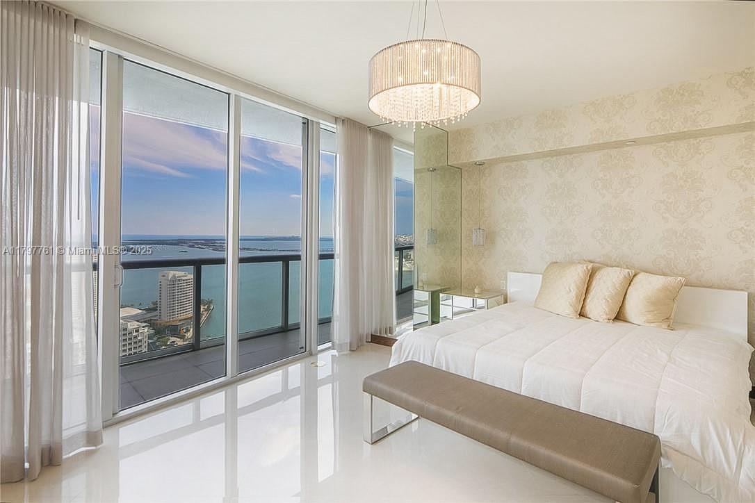 ICONBRICKELL CONDO NO 1 - Residential