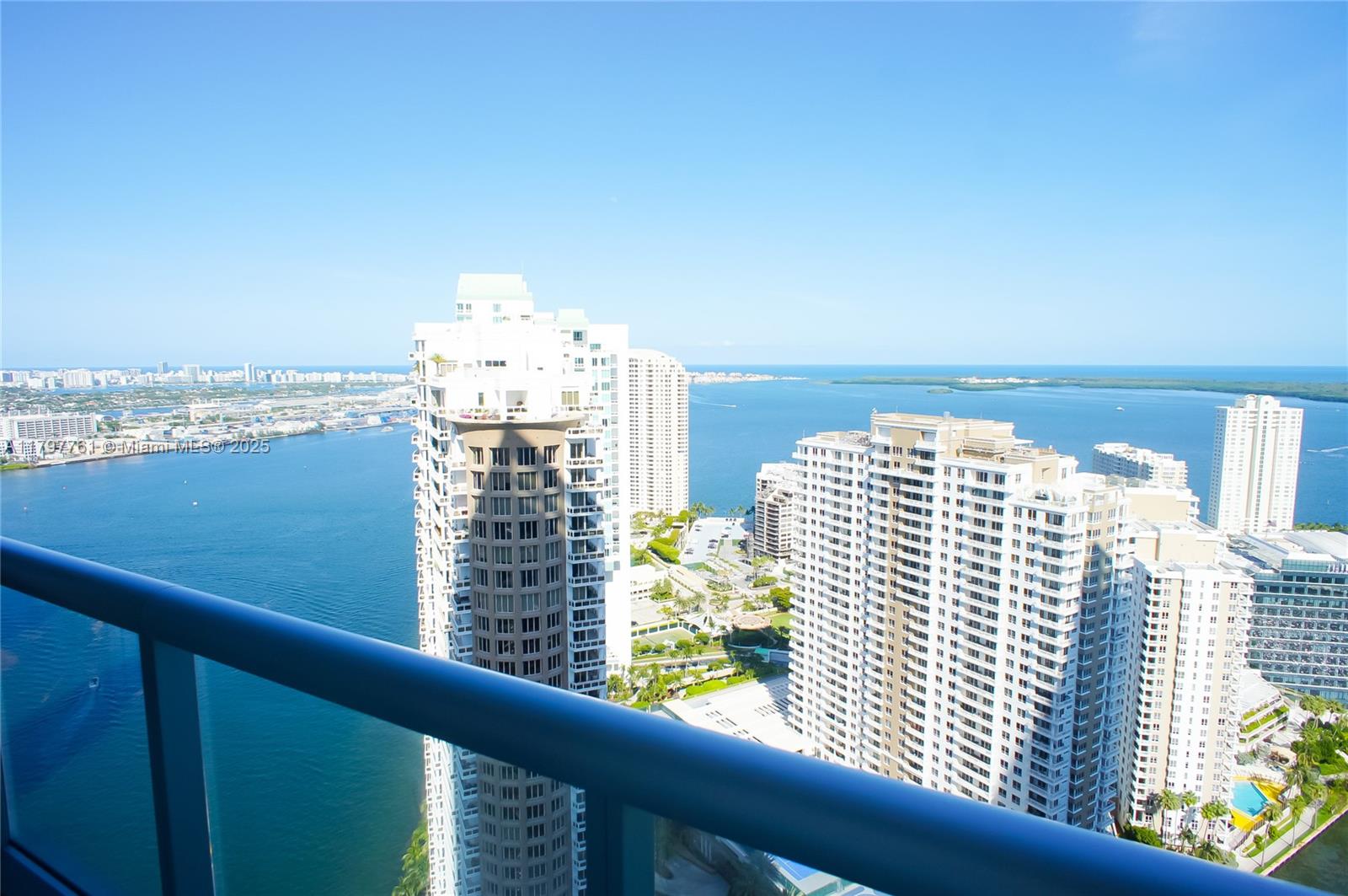 ICONBRICKELL CONDO NO 1 - Residential