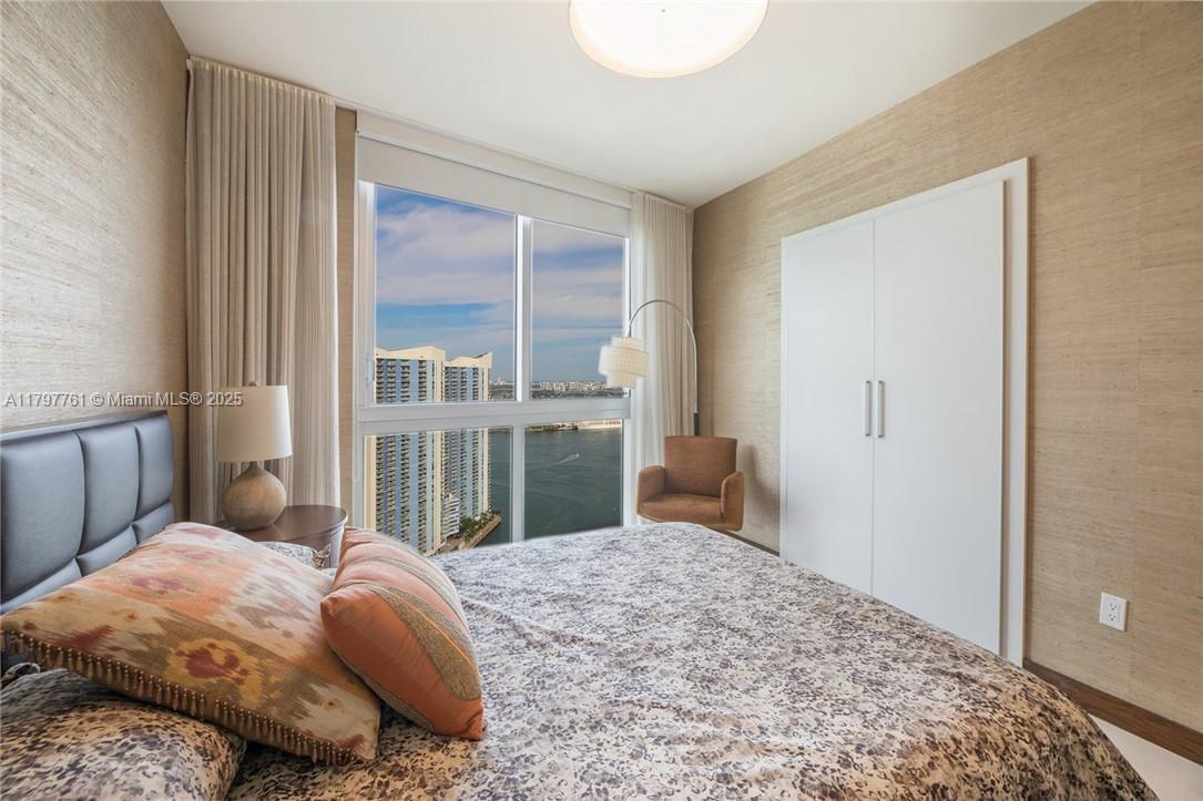 ICONBRICKELL CONDO NO 1 - Residential