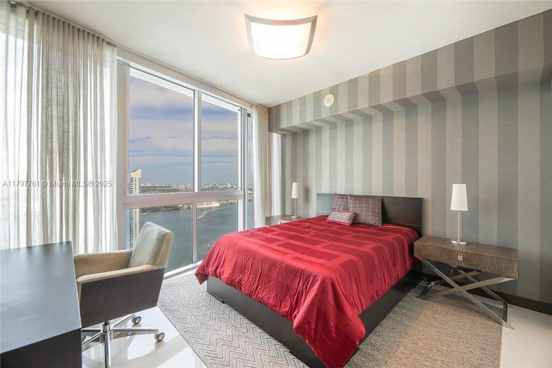 ICONBRICKELL CONDO NO 1 - Residential
