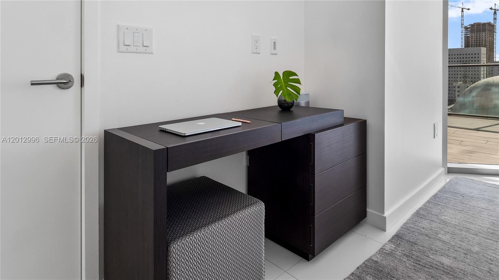 PARAMOUNT MIAMI WORLDCENT - Residential