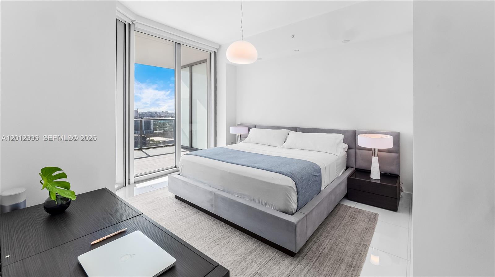 PARAMOUNT MIAMI WORLDCENT - Residential