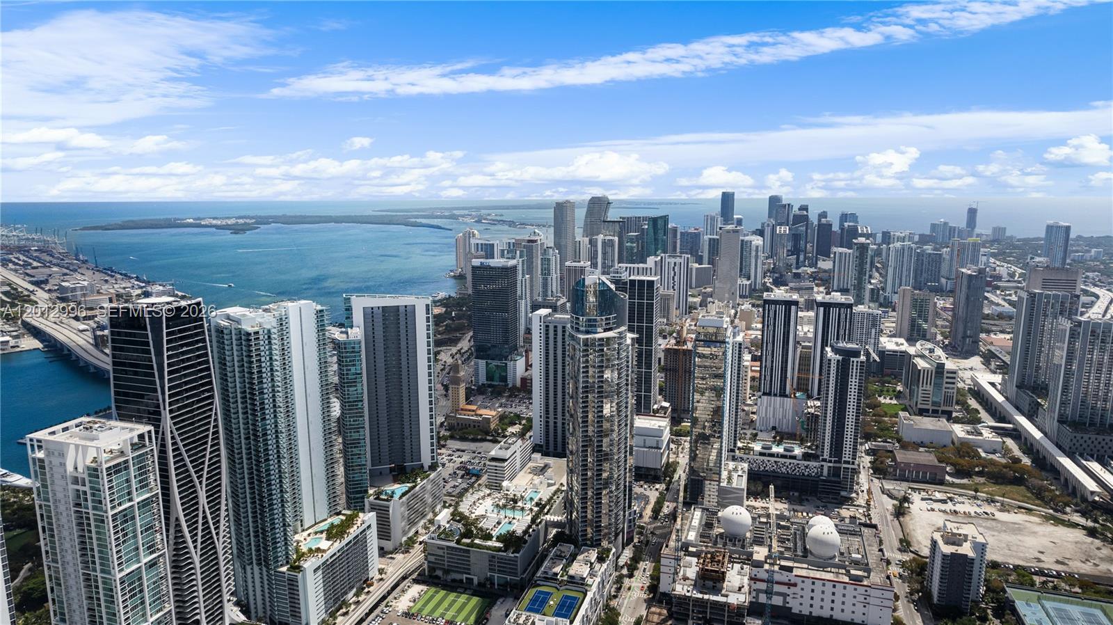 PARAMOUNT MIAMI WORLDCENT - Residential