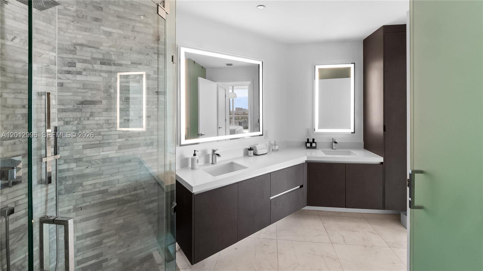 PARAMOUNT MIAMI WORLDCENT - Residential