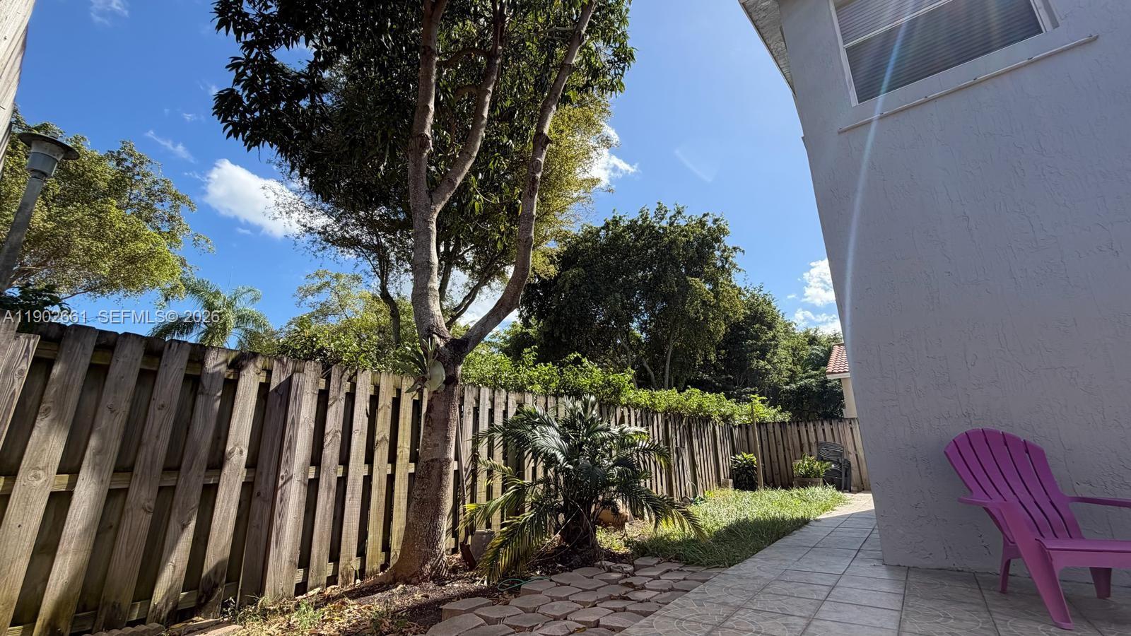 OAK CREEK - Residential