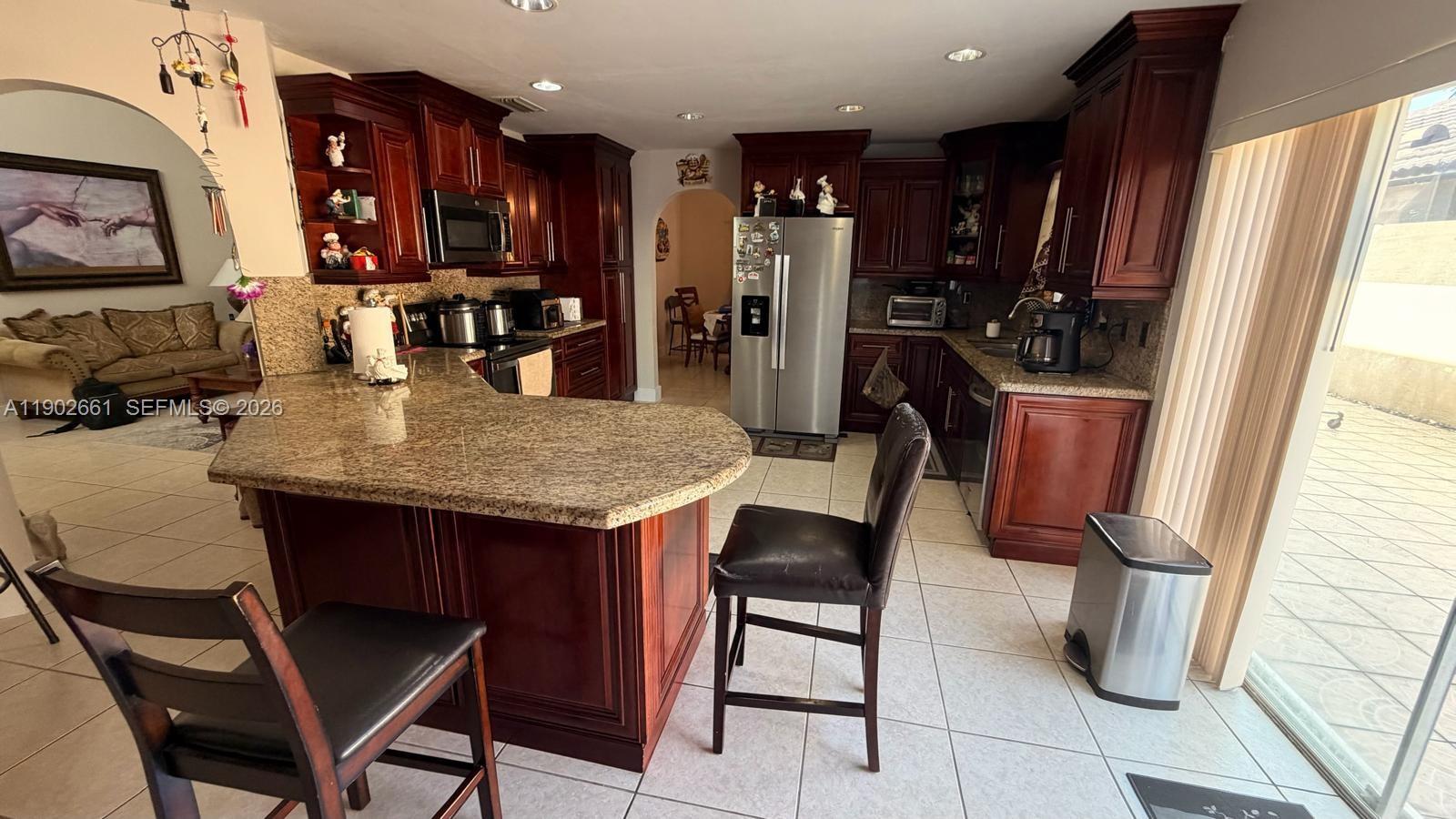 OAK CREEK - Residential