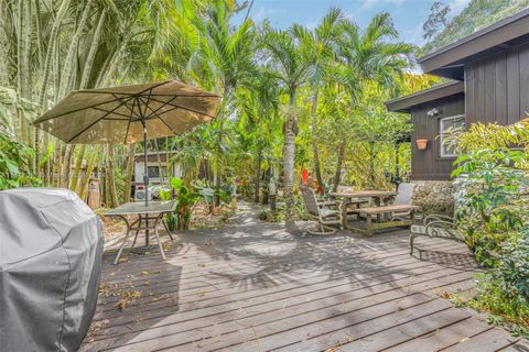 A home in Biscayne Park