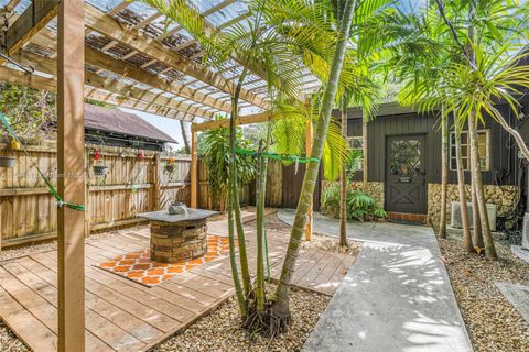 A home in Biscayne Park