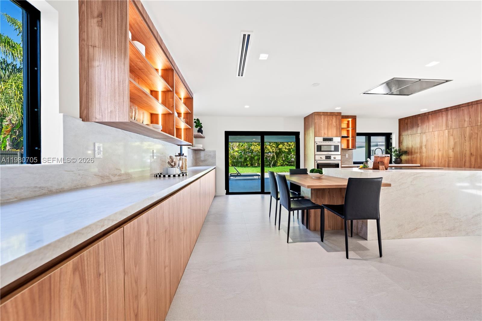 MOON GATE NO 2 - Residential