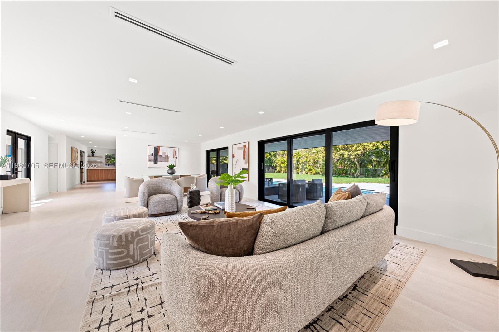 MOON GATE NO 2 - Residential