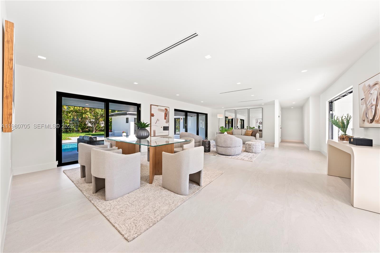 MOON GATE NO 2 - Residential