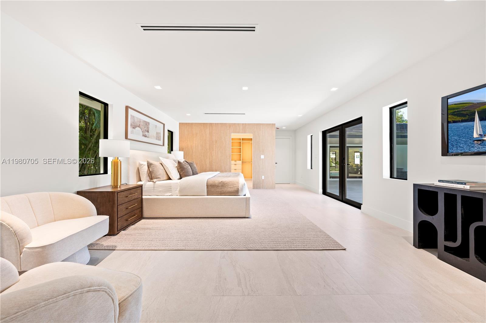 MOON GATE NO 2 - Residential