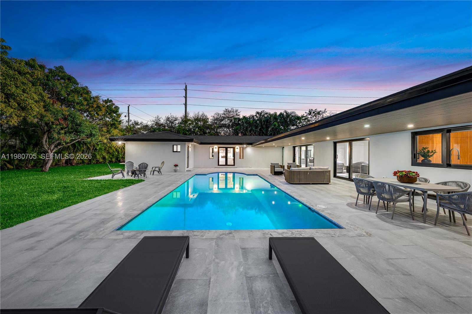 MOON GATE NO 2 - Residential