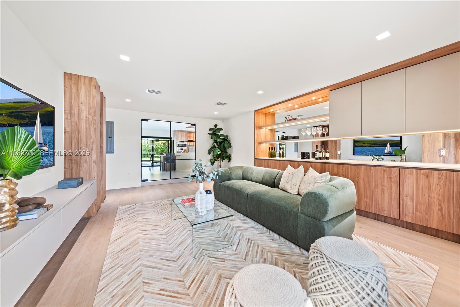 MOON GATE NO 2 - Residential