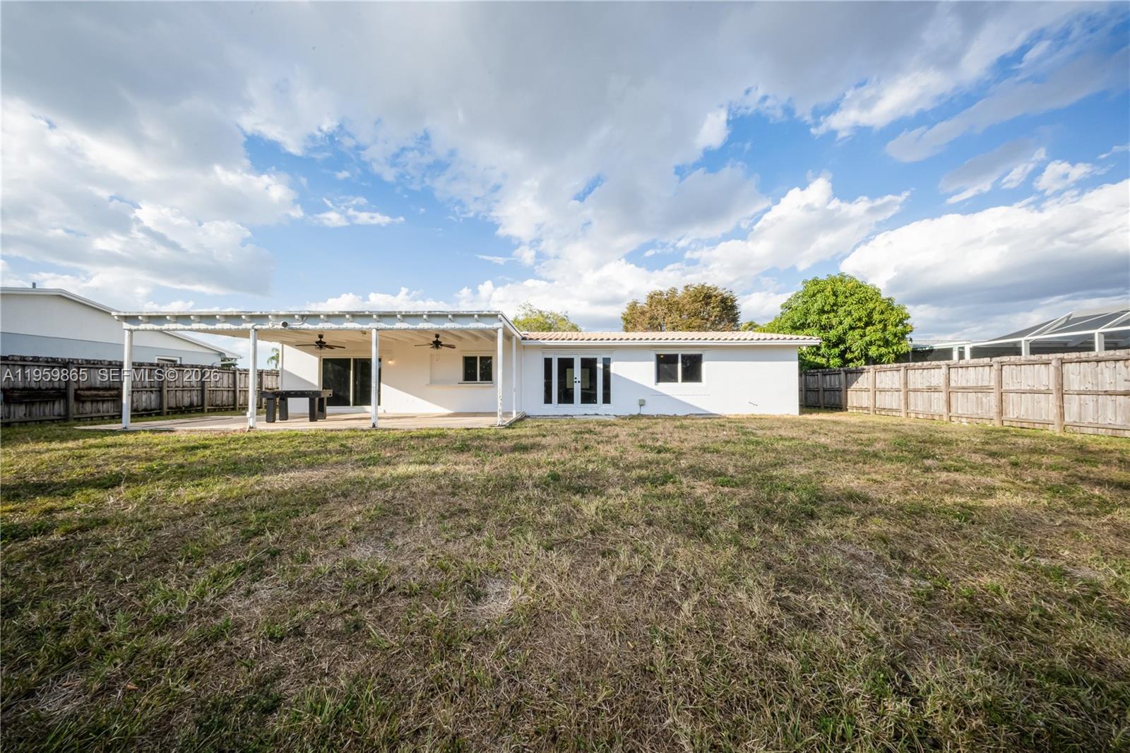 KENDALE LAKES SEC EIGHT - Residential