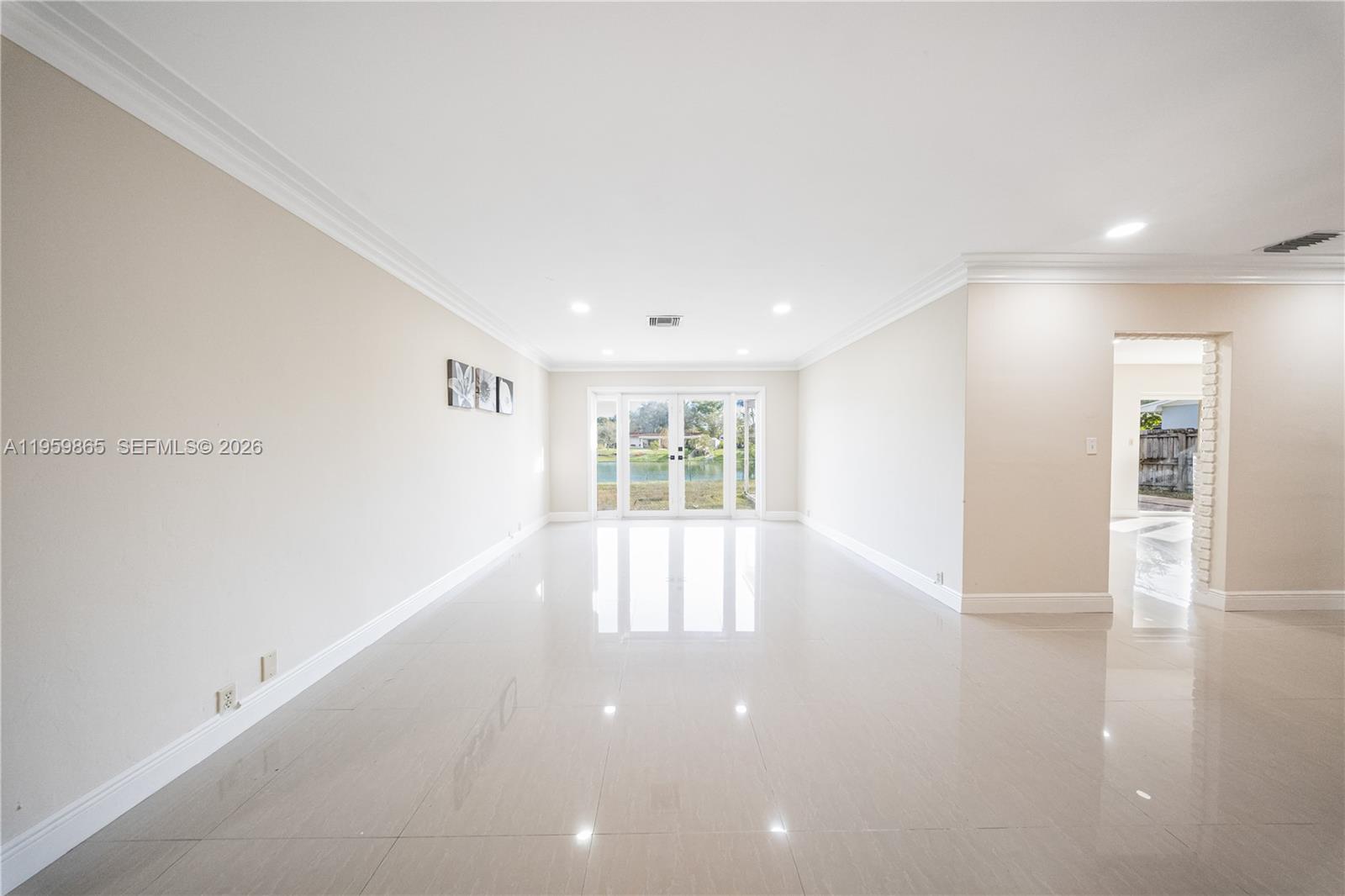 KENDALE LAKES SEC EIGHT - Residential