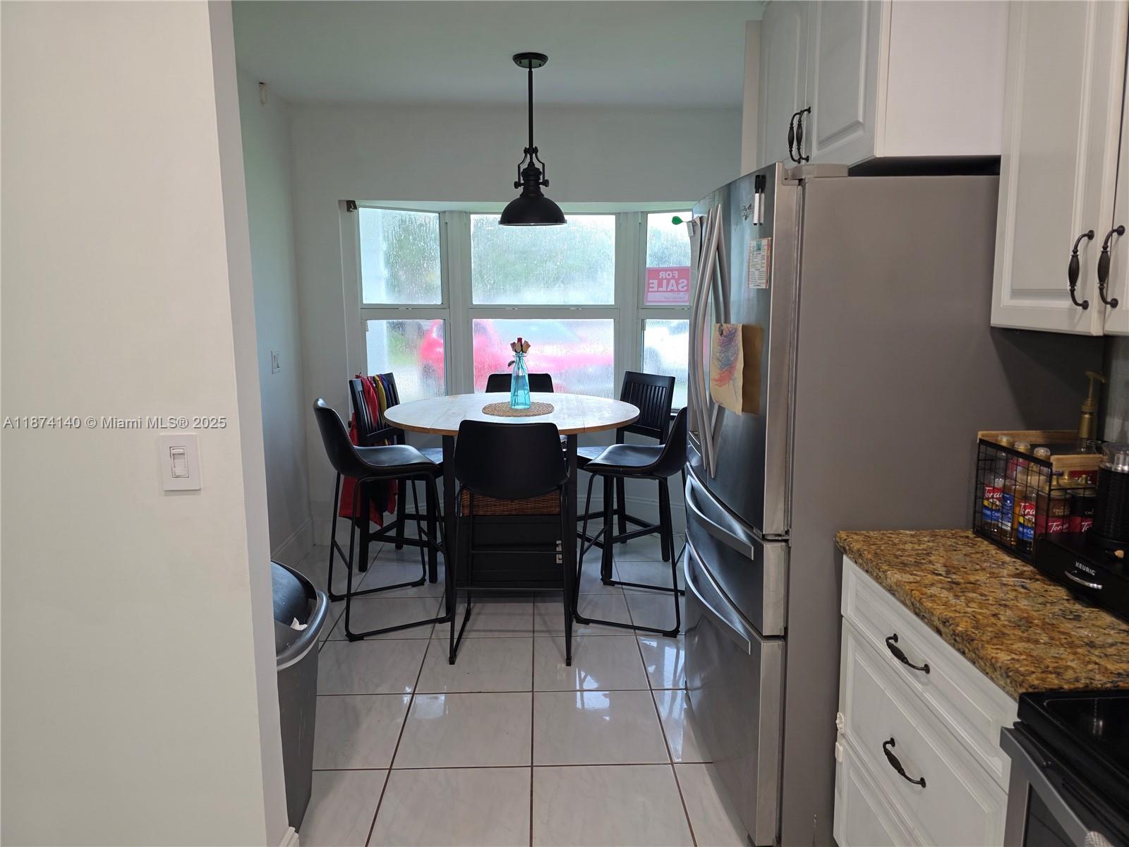 COUNTRY WALK TOWNHOUSES - Residential