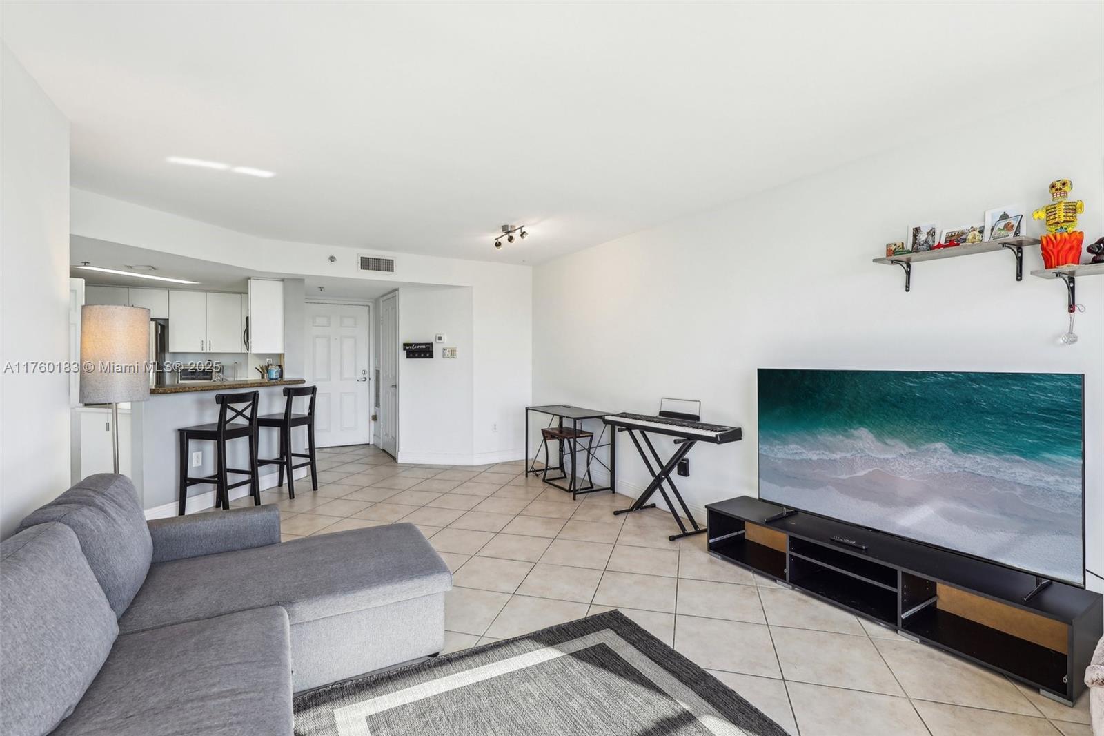 Property for Sale at 2351 Douglas Rd Ph 1305, Miami, Broward County, Florida - Bedrooms: 1 
Bathrooms: 2  - $385,000