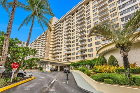 5600 Collins Ave 17W Miami Beach FL 33140