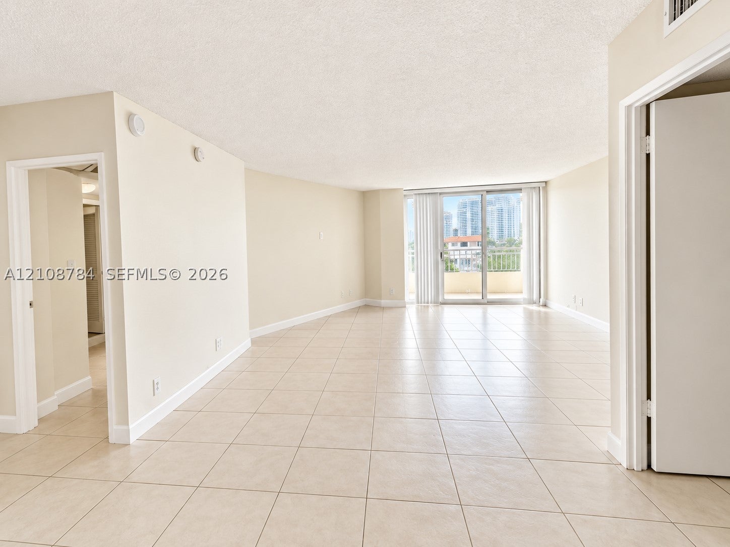 3180 S Ocean Dr 520